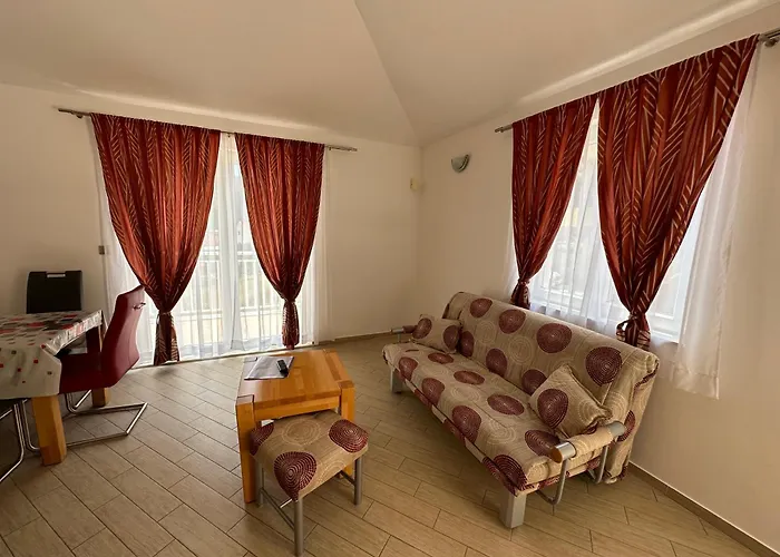 Apartments Villa Eva