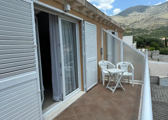 Apartments Villa Eva