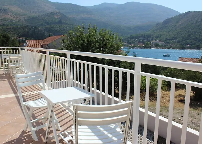 Apartments Villa Eva
