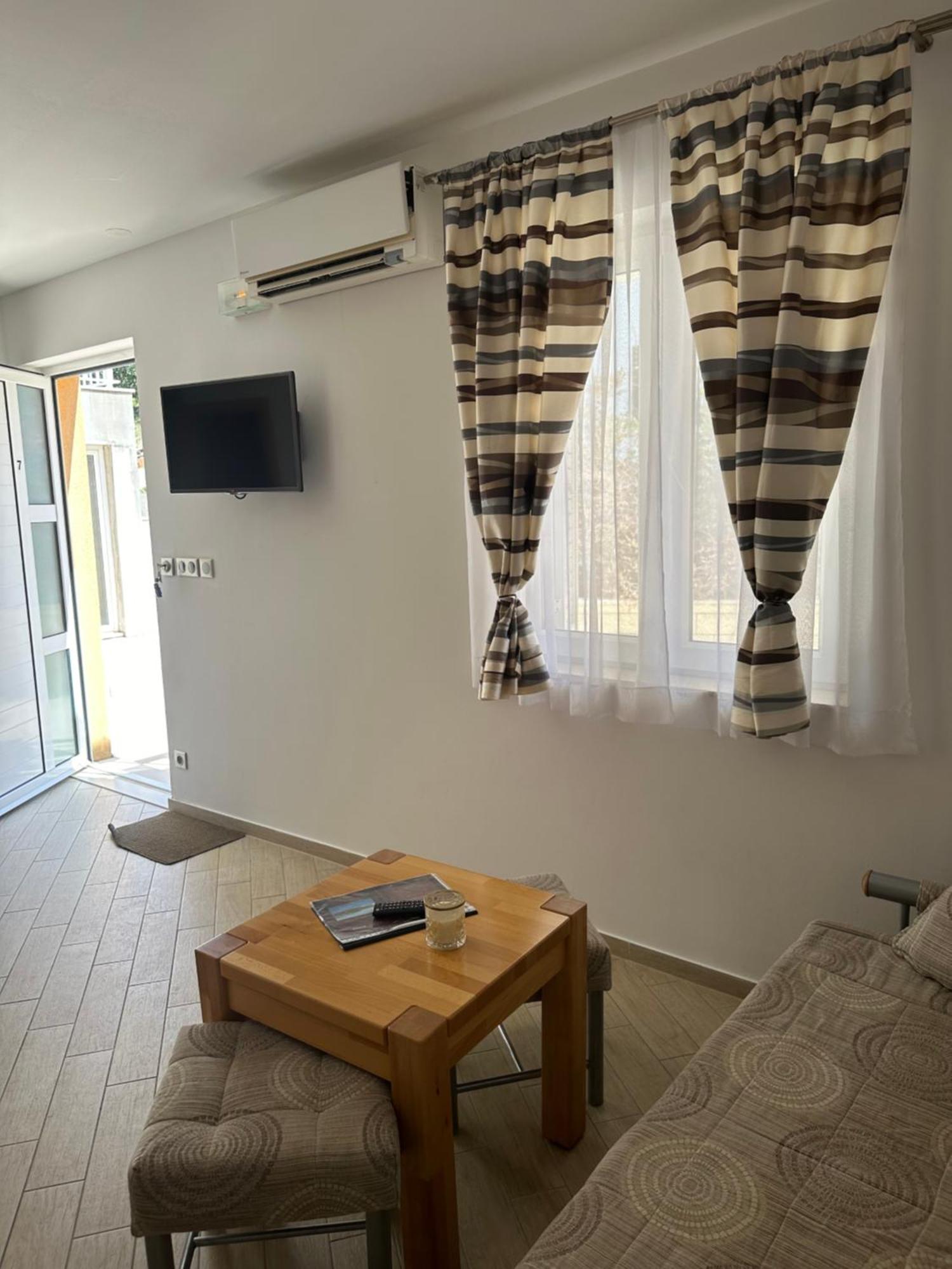 Eva Apartment *