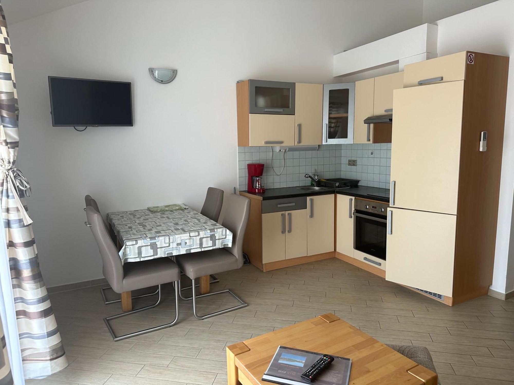 Eva Apartment Slano